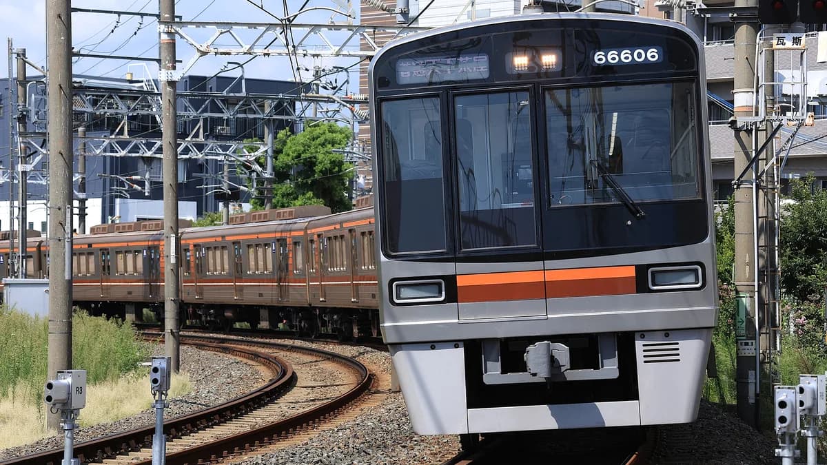 阪急千里線を走る電車（吹田〜下新庄）