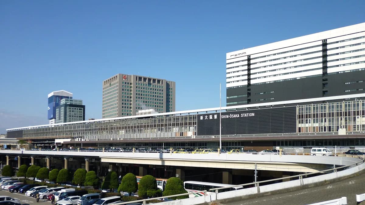 File:Shin-Ōsaka Station.jpg