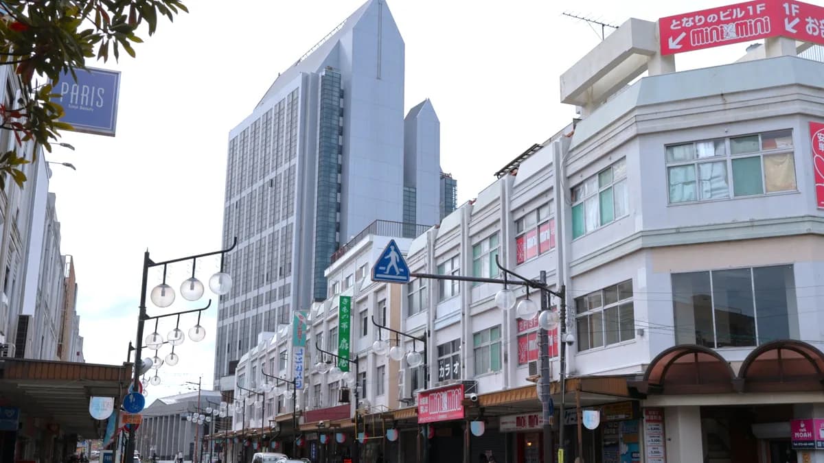 泉佐野市の街並み1　泉佐野駅上商店街